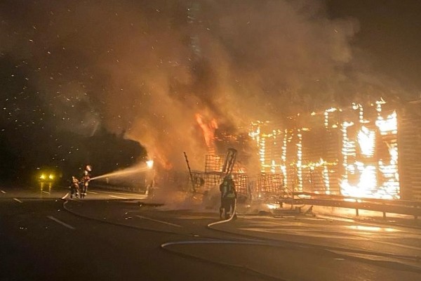 В Баварии сгорел грузовик под управлением белоруса