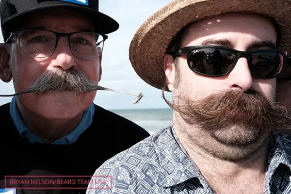 Мужчины с длинными усами и бородой установили новый мировой рекорд